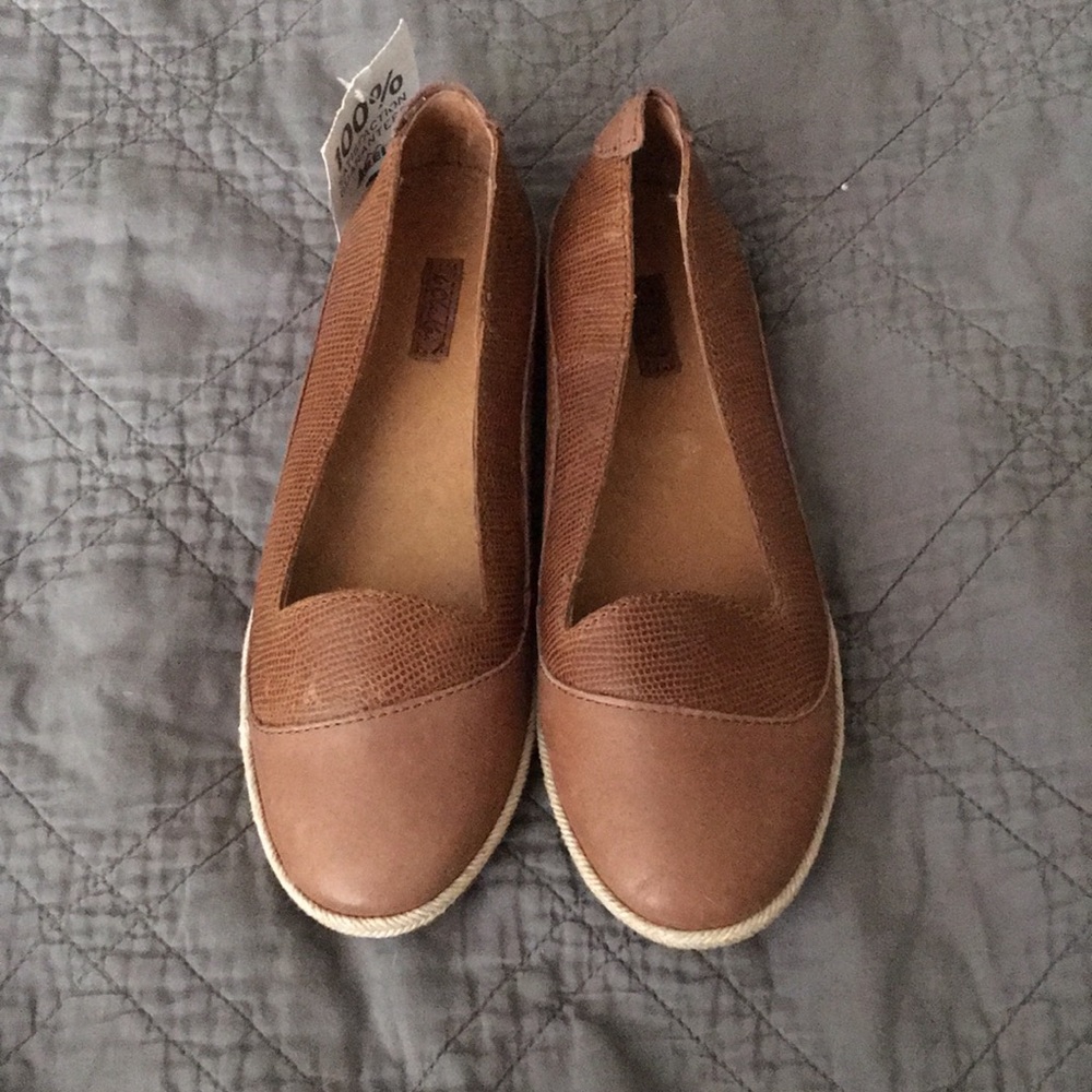 OluKai Slip-ons